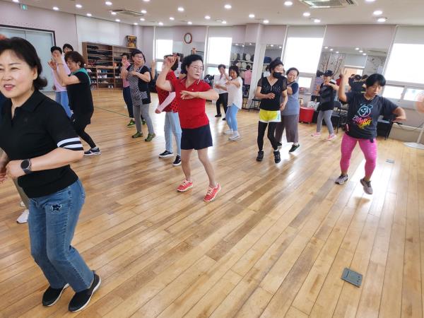 Ŭ���Ͻø� ū �̹����� ���� �ֽ��ϴ�.